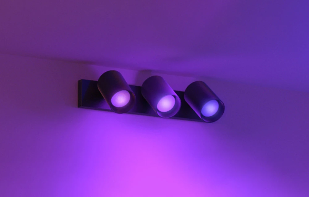 Lubinis šviestuvas „Yeelight“ lubinis prožektorius YLDDL-0084-B (dvi lemputės) juodas aprašymas - Prekės nuotrauka Lubinis šviestuvas „Yeelight“ lubinis prožektorius YLDDL-0084-B (dvi lemputės) juodas aprašymas - Prekės nuotrauka
