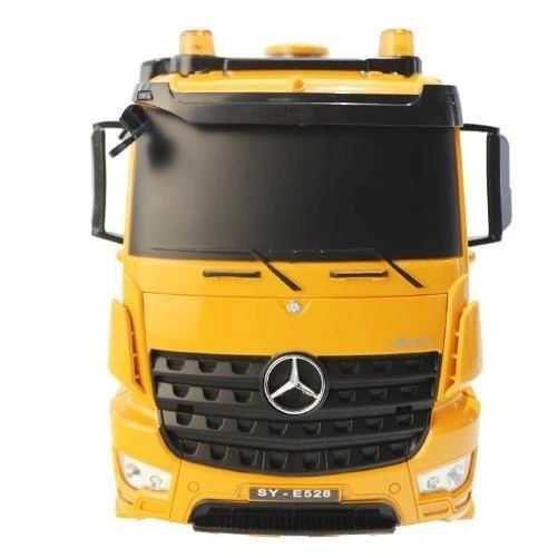 „Double Eagle Savivartis Mercedes-Benz Arocs on Pilot“ (12462)