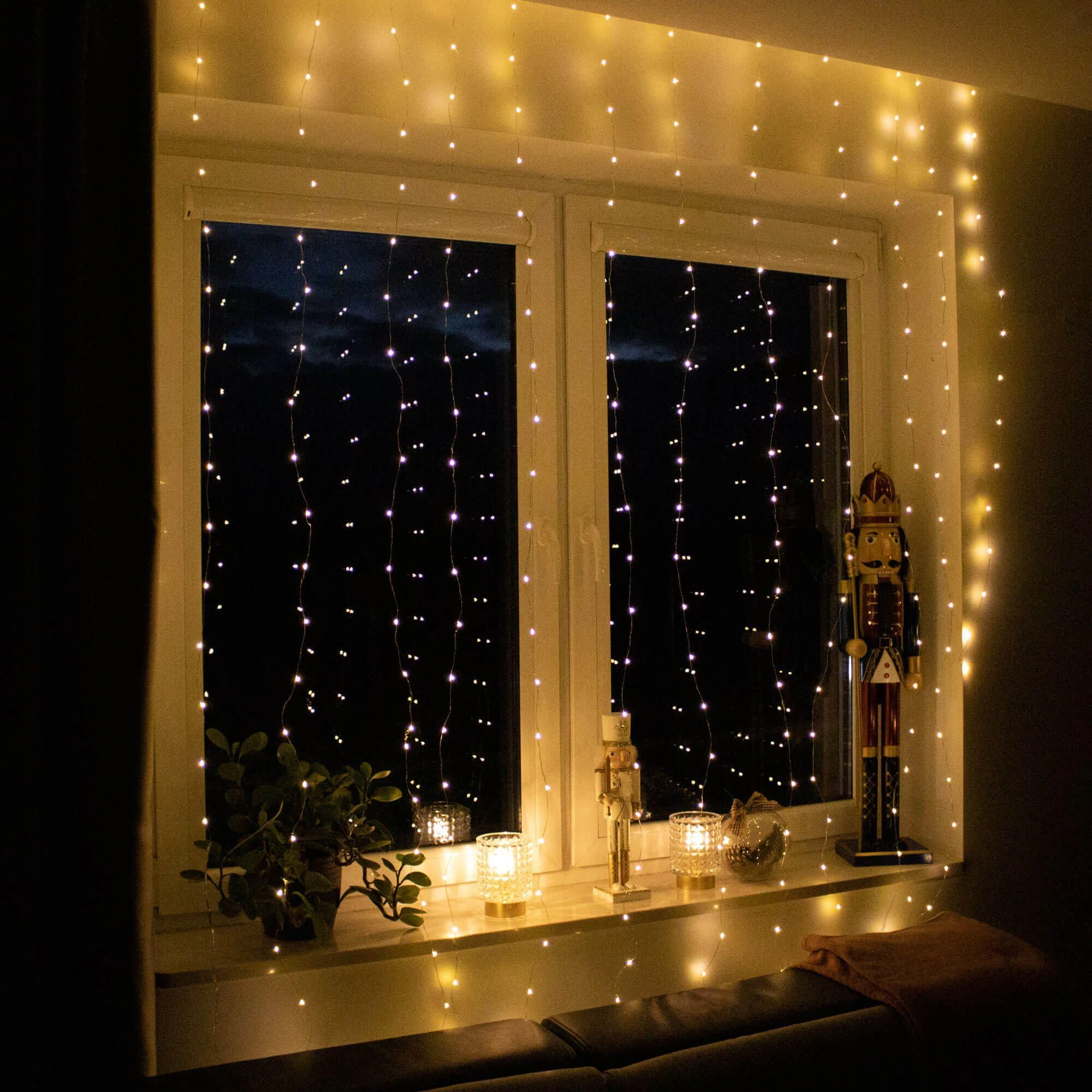 Vielinės lempos užuolaidos Springos 3x3 m, 300 LED, šilta balta