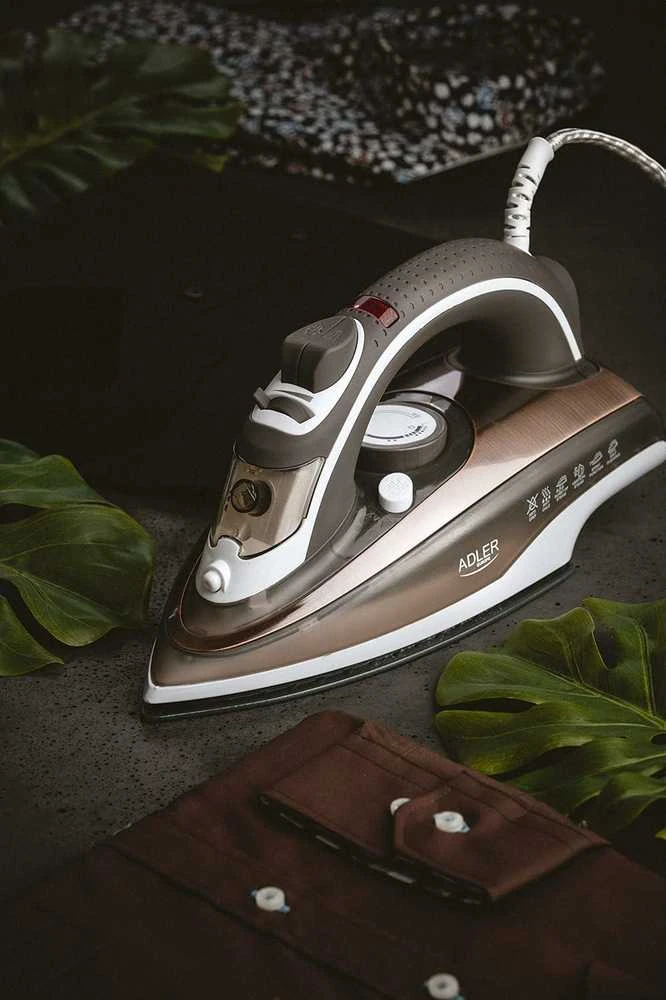 Adler | Lygintuvas | AD 5030 | Garų lygintuvas | 3000 W | Vanduo tank capacity 310 ml | Continuous steam 20 g/min | Brown