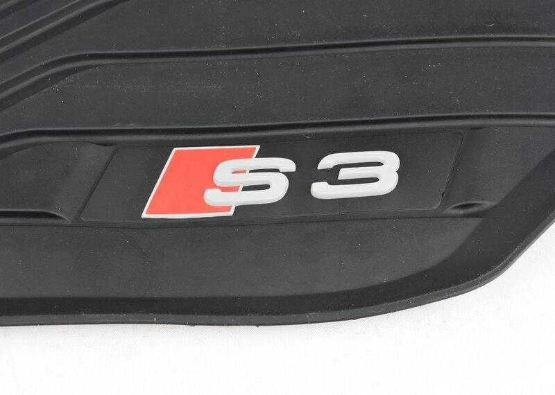 Audi A3 Saloon Sportback 8Y 2020 Juodos Visų Orų Pėdų Kilimėliai VAG Originalus 8Y1061221A041