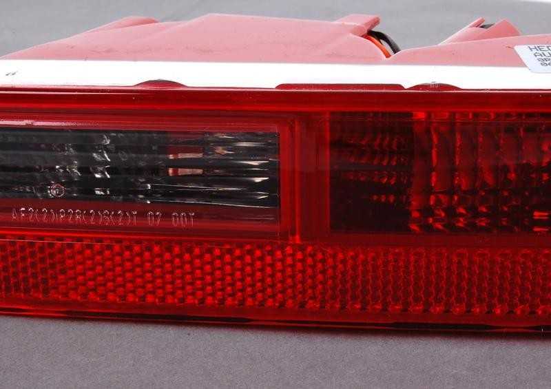 Audi Q5 Galinė Šviesa VAG Originalus 8R0945096B