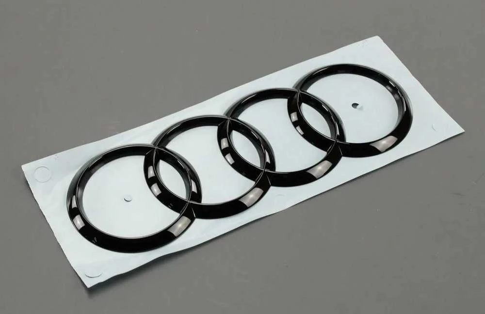 Audi TT TTS Emblemas VAG Originalus 8S0071801