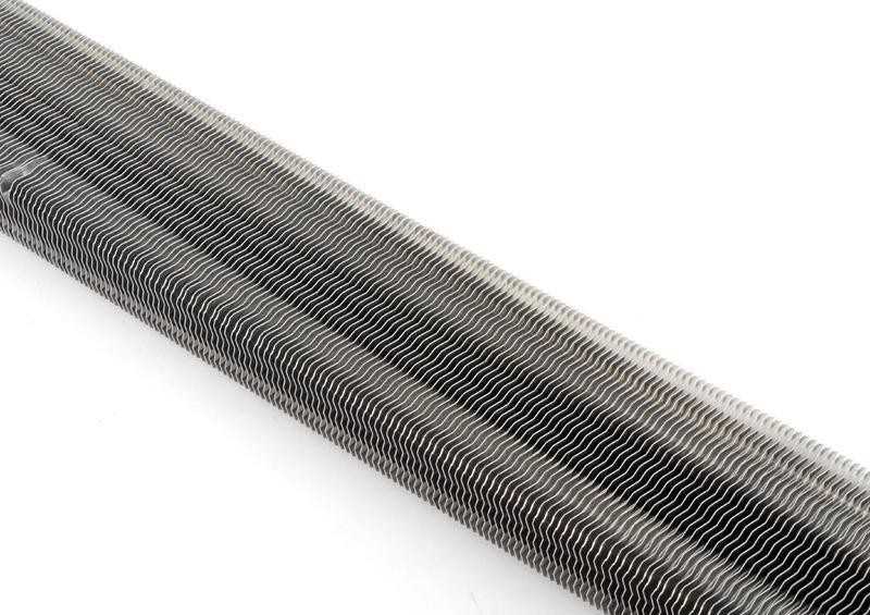 AUTENTIŠKAS BMW E70 E71 F15 F16 X5 X6 vairodo skysčio aušintuvas OEM 17218515777