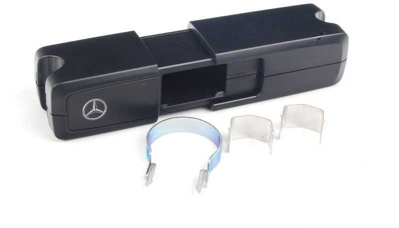 AUTENTIŠKAS OEM Mercedes-Benz Juodas pagrindo laikiklis Stiliaus ir kelionių įranga A000810330
