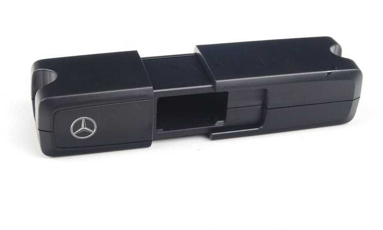 AUTENTIŠKAS OEM Mercedes-Benz Juodas pagrindo laikiklis Stiliaus ir kelionių įranga A000810330