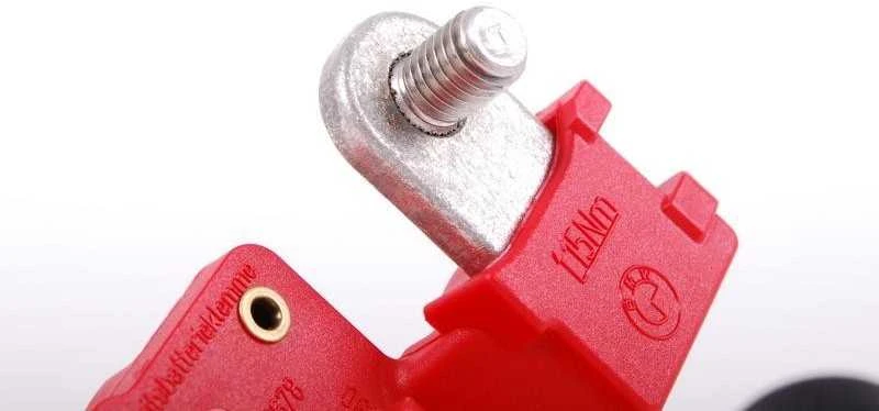 Baterijos kabelis BMW E82 F07 F10 F11 F06 F12 F13 Originalus 61129217036