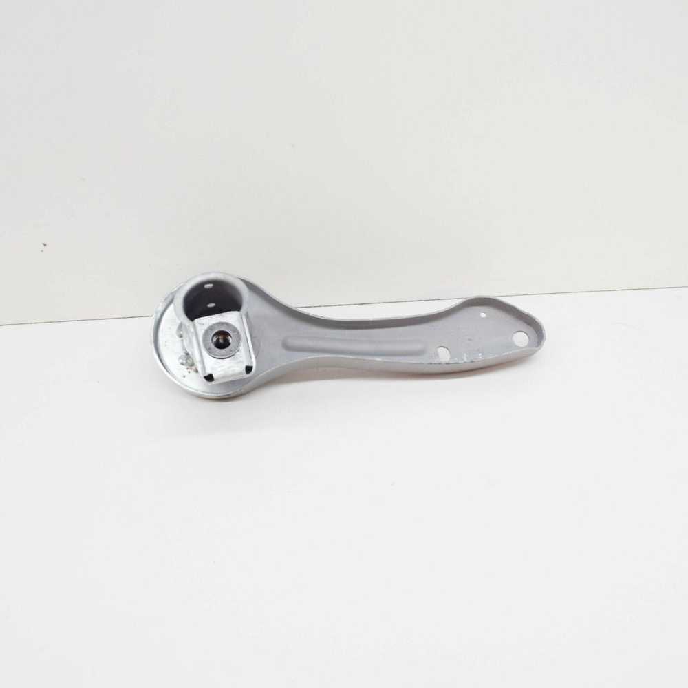 BMW 1 E81 galinio tilto dešinysis stūmiklis originalus 33326784316 6784316
