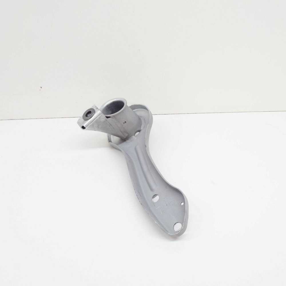 BMW 1 E81 galinio tilto dešinysis stūmiklis originalus 33326784316 6784316