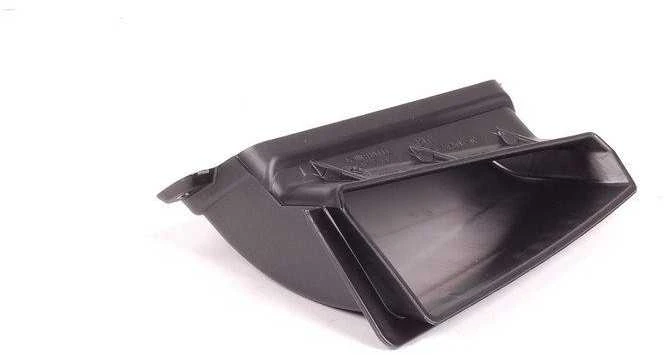 BMW 1 SERIES variklio oro įsiurbimo dešinysis ortakis 13717547591Pradinis