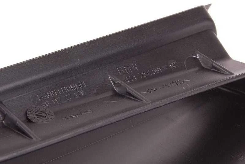 BMW 1 SERIES variklio oro įsiurbimo dešinysis ortakis 13717547591Pradinis