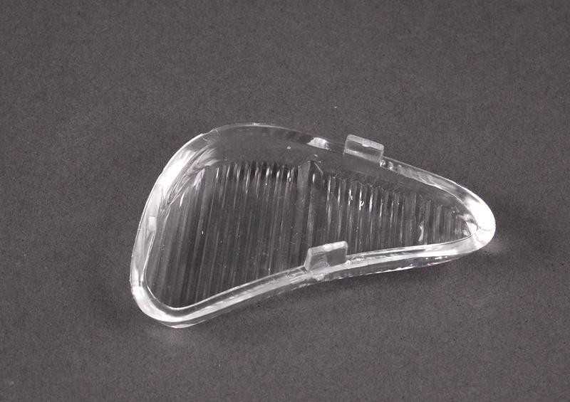 BMW 1502-2002tii kairės pusės atšvaitas originalus 51135480106