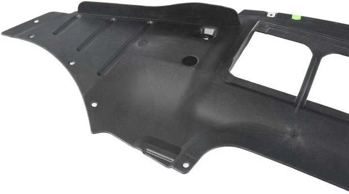 BMW 2 F87 priekinis variklių skyrius 51758079566 8079566