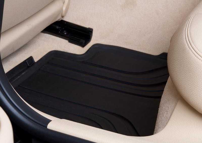 BMW 3 4 F30 F31 F80 F36 Galiniai Guminiai Grindų Kilimėliai Visiems Orams Juodi Originalūs