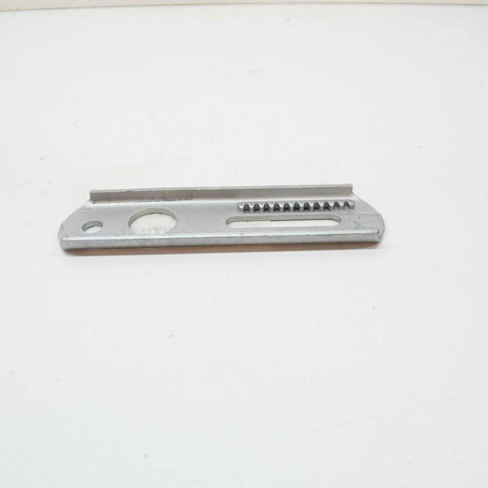 BMW 3 E30 vairo stiprintuvo siurblio reguliavimo juosta 32421714641 1714641 Originali