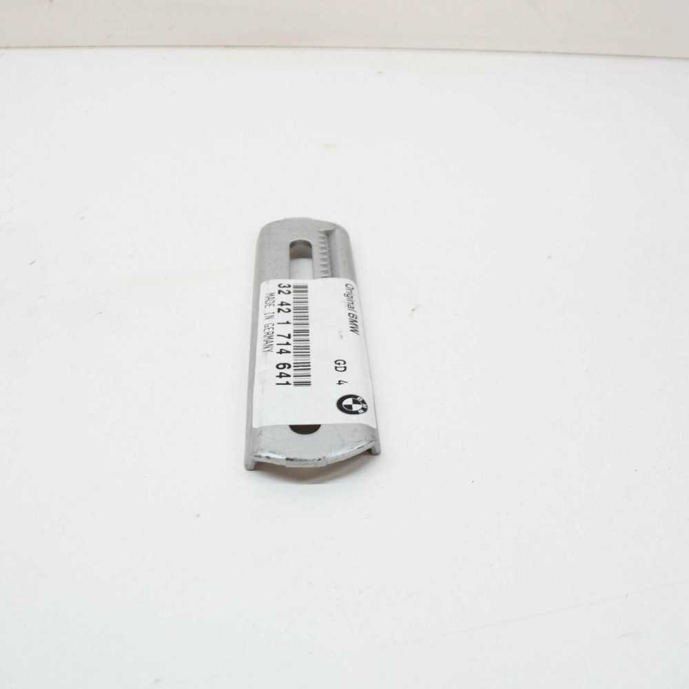 BMW 3 E30 vairo stiprintuvo siurblio reguliavimo juosta 32421714641 1714641 Originali