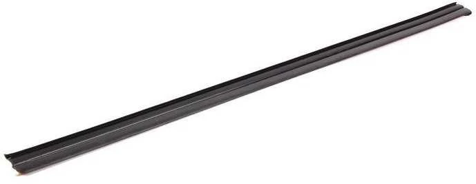BMW 3 E46 galinio dešiniojo apatinio lango oro juostos sandariklis originalus 51368194742