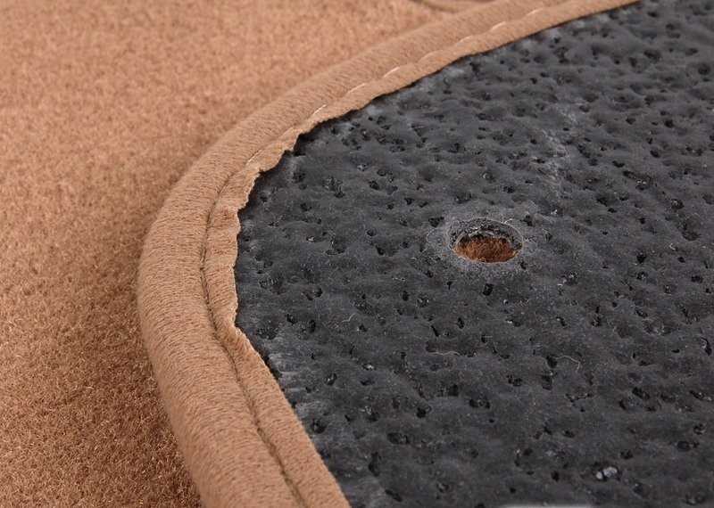 Bmw 3 E46 Grindų Kilimėlių Rinkinys Velours Originalus 51478227522