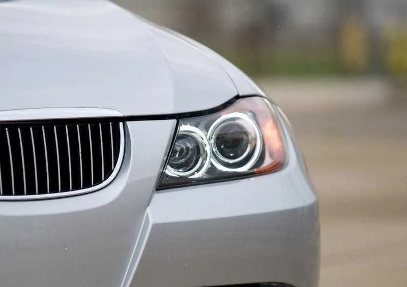 Bmw 3 E90 E91 Kairysis Grillis Originalus 51137120009