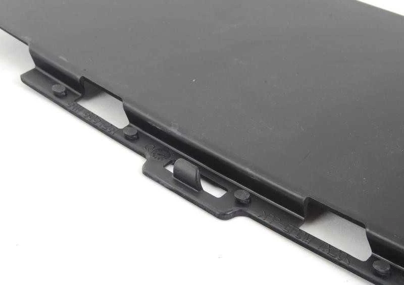 Bmw 3 F30 F31 Kairysis Grillio Apdangalas Originalus 51118054261