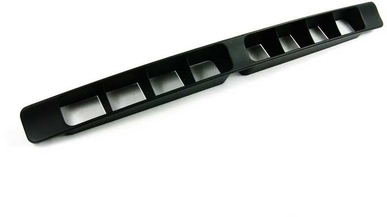 BMW 3 serijos E30 1982-1991 priekinis bamperio apatinis dangtis grotelių dangtis originalus 51711953609