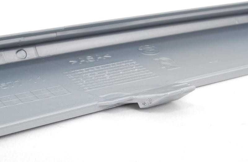 BMW 3 serijos E92 E93 LCI OEM tikras priekinis bamperio grotelių apdailos elementas 2011-13 KAIRĖ