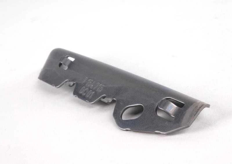 BMW 3 serijos E92 E93 priekinio kairiojo bamperio įdėklas originalus 51117154715