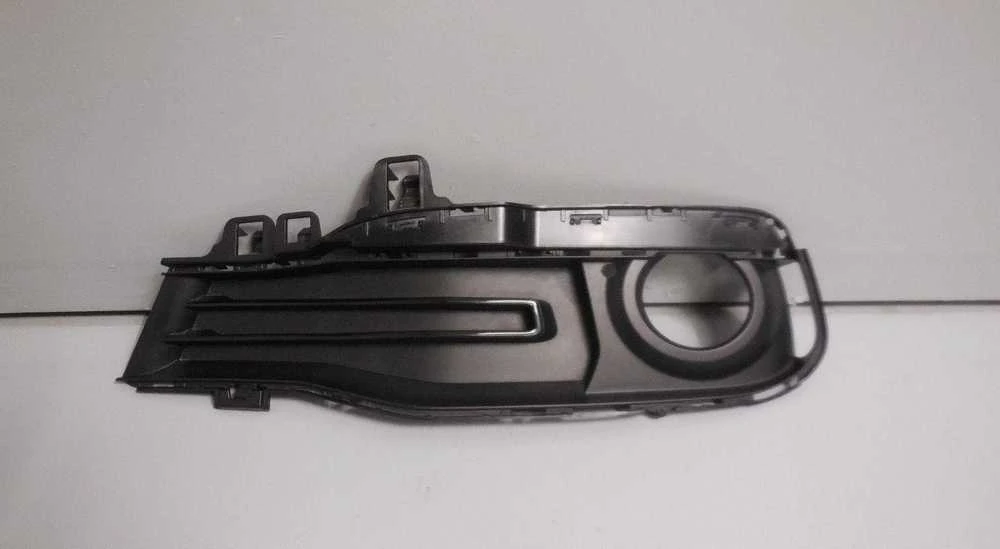 BMW 3 serijos F30 F31 LCI priekinio kairiojo rūko žibinto grotelės 51117396857 originalios