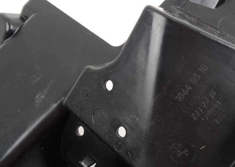 BMW 3 serijos F30 priekinio bamperio apatinė kairė atrama 51118068127 originali