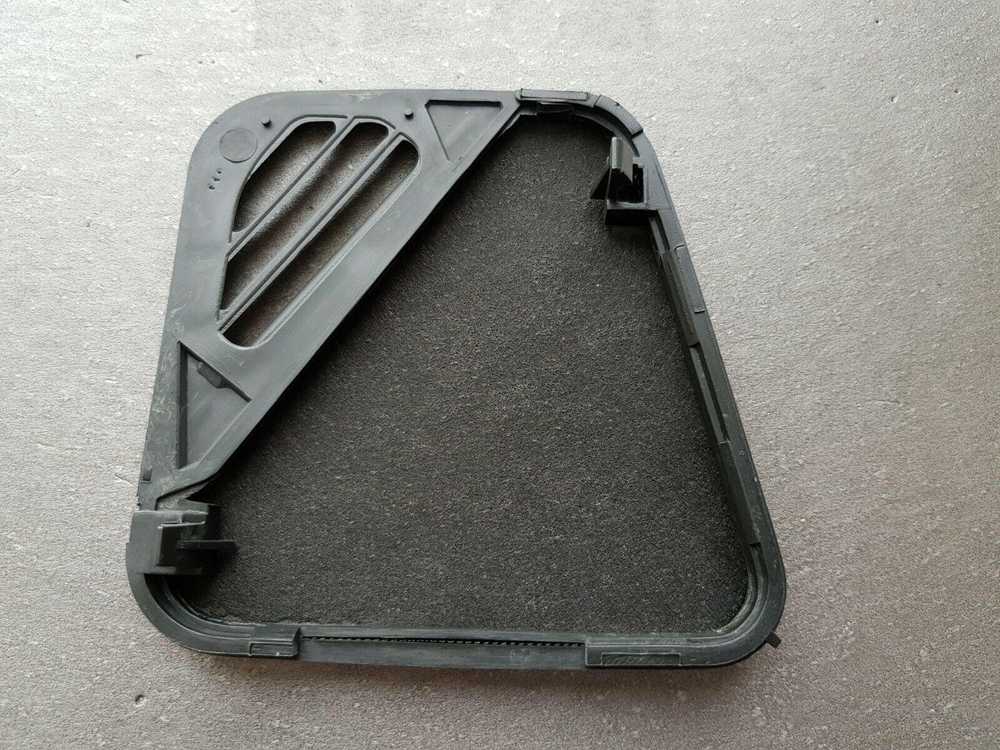 BMW 5 E34 Dešinė Lautsprecherblende Originalus 51458138158