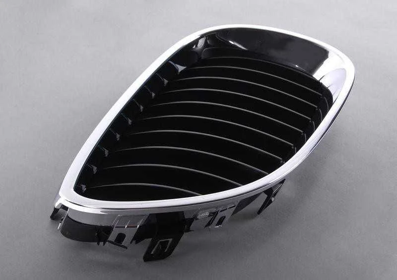 Bmw 5 E60 E61 Dešinės Pusės Grilė Originalus 51137027062