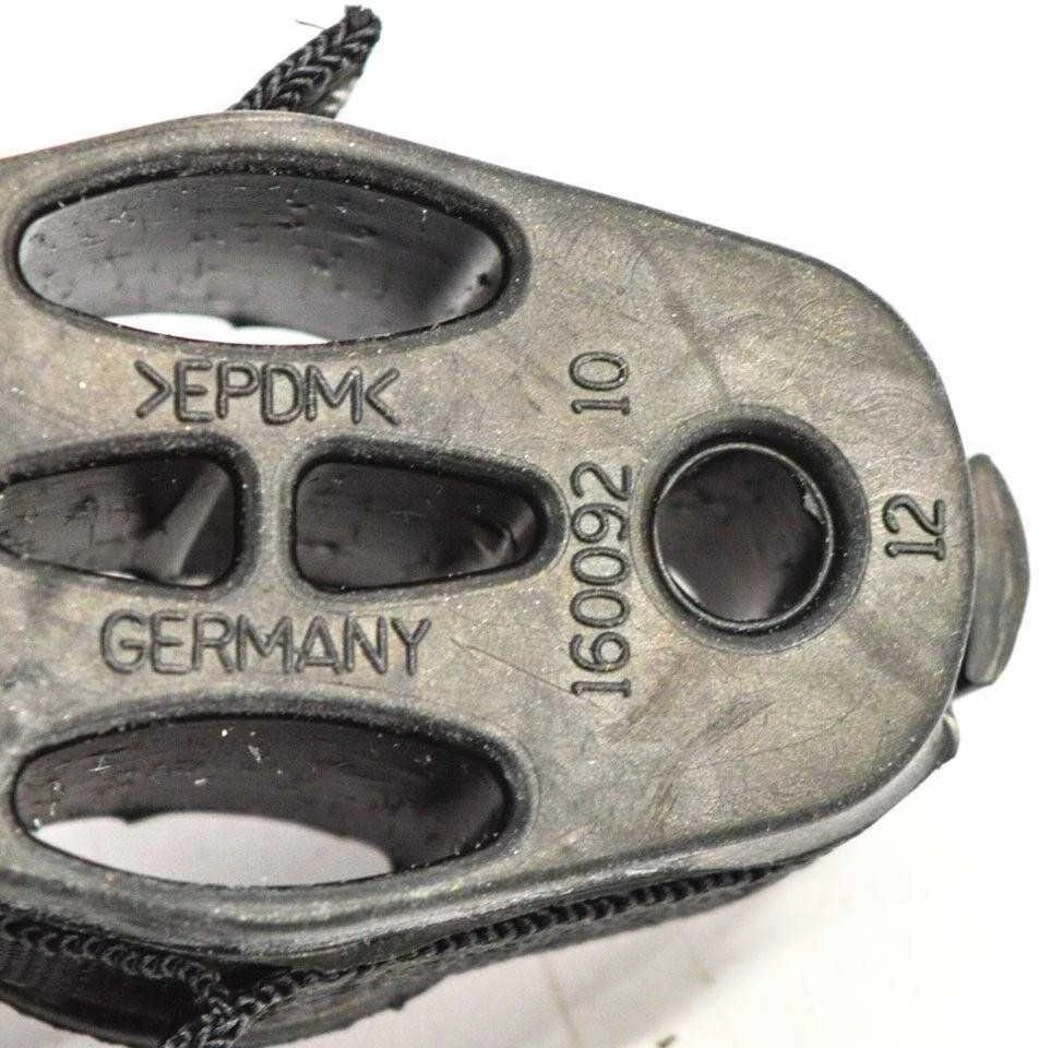 BMW 5 F10 Išmetimo duslintuvo tvirtinimo guma 18207807132 7807132 NAUJA ORIGINALI