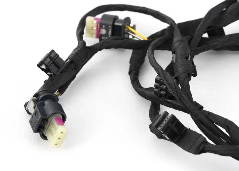 BMW 5 SERIES F10 F11 Priekinis bamperis PDC laidų jungtis 61129286481 Originali
