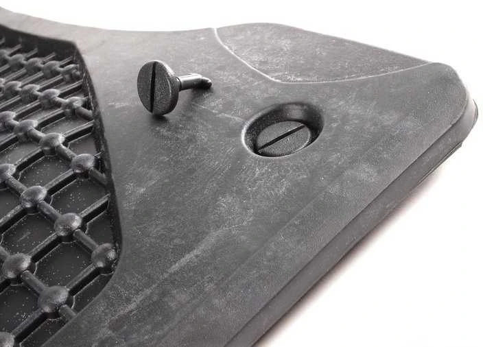 BMW E39 5 serijos priekinės gumos kilimėlių komplektas (kairės pusės vairavimui), originalūs, 82559405043