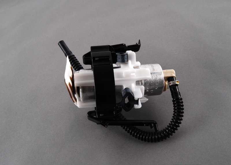 Bmw 525 528 530 535 E39 Benzino Pumpe Originalus 16146752368