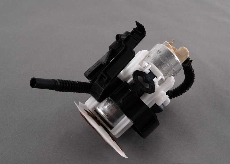Bmw 525 528 530 535 E39 Benzino Pumpe Originalus 16146752368