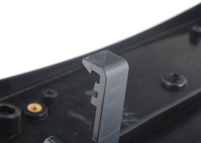 BMW 6 E63 E64 Gruntuotas Valstybinio Numerio Zenklo Pagrindas Originalus 51138043224