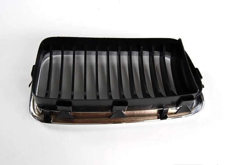 BMW 7 E38 Priekinis Radiatoriaus Kairysis Inksto Grotelės 51138231595 NAUJAS ORIGINALUS