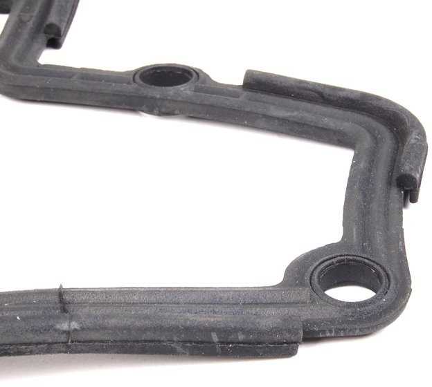 BMW 7 serijos E32 E38 kairės pusės tarpinė originali 11121725003