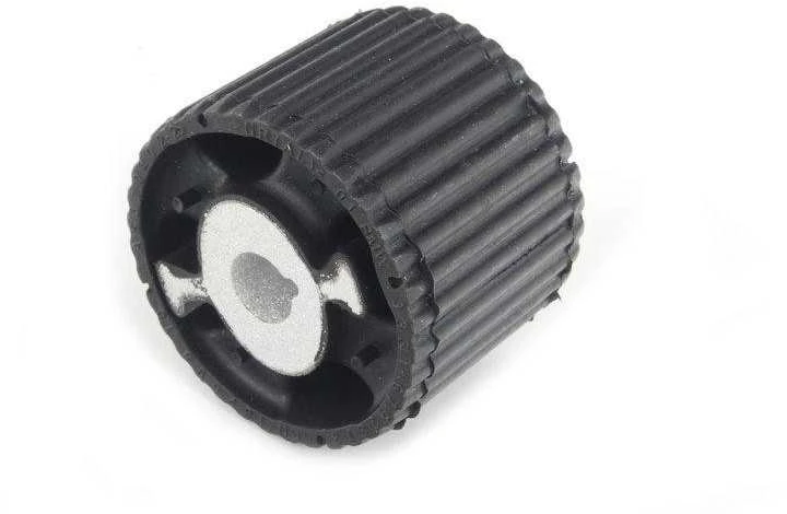 BMW 750i 550i 09-17 Galinis R arba L šono priekinis subrėmo tvirtinimas 33 31 6 792 873 NAUJAS