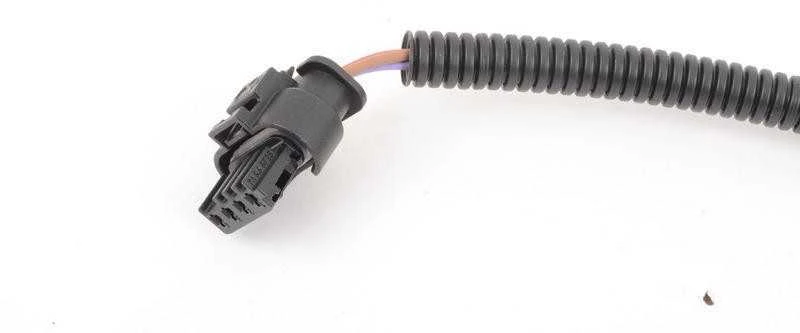 BMW Adapteris Vamzdzius Elektrinis Pagalbinio Vandens Siurbliai X5 E70 X6 E71 Originalus 12517601308
