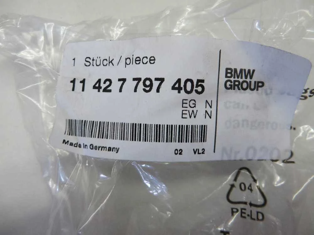 BMW alyvos vamzdelis 11427797405 Originalus