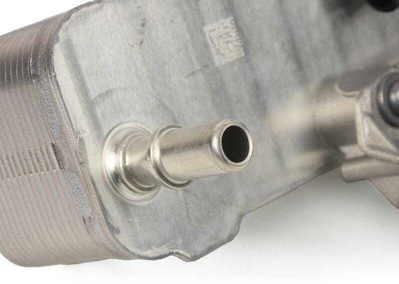 Bmw Automatinės Pavarų Dėžės Alyvos Aušintuvas G30 G31 G32 Originalus 17218607245