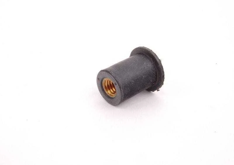 BMW Blindnietmutter Flachkopf E81 E87 E90 F80 F82 Originalus 51138400227