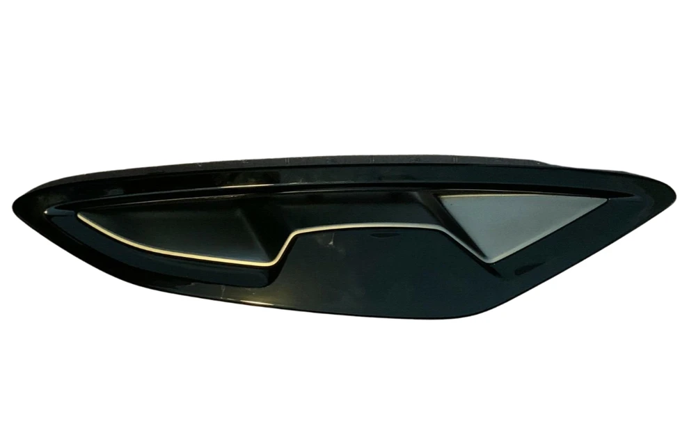 BMW BLIZGUS Juodas SPARNO ORO KANALO APDAILOS SKYDELIS DEŠINĖJE 51138080614 ORIGINALUS