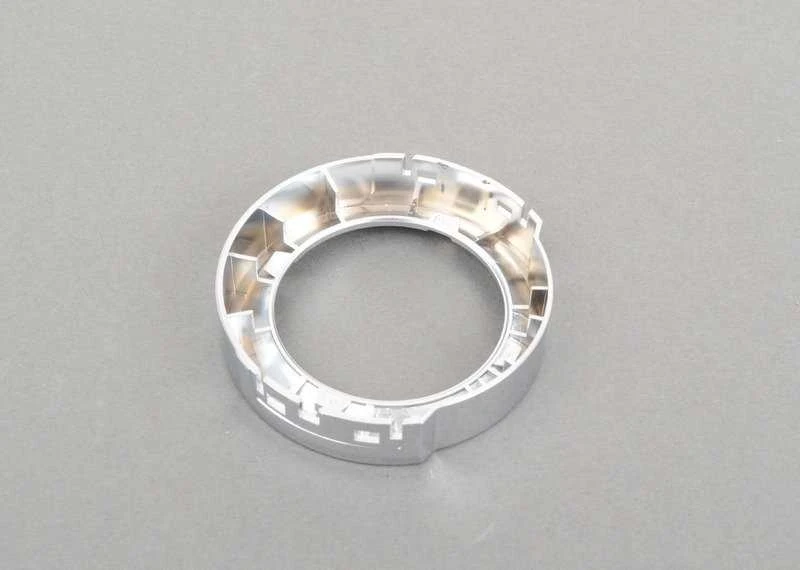 Bmw Chrome Žiedas E81 E87 E90 E92 E93 X1 E84 Originalus 65829353030