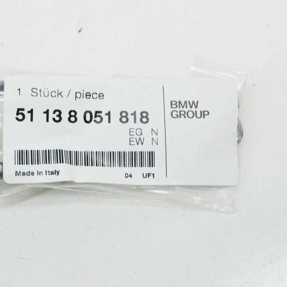 BMW dešinės pusės grotelių pagrindas 51138051818 Originalus