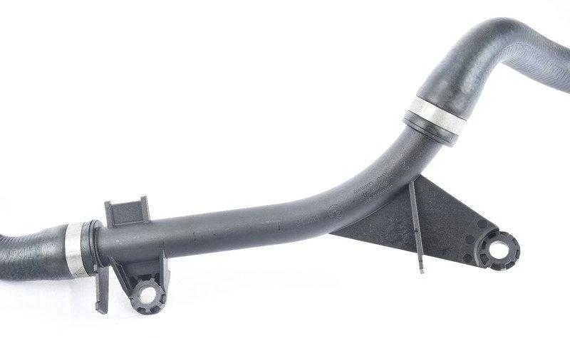 BMW Dešinės Variklio Aušinimo Skysčio Rezervuaro Žarna F20 F21 F22 F30 F32 F33 F36 Originalus 17128634283