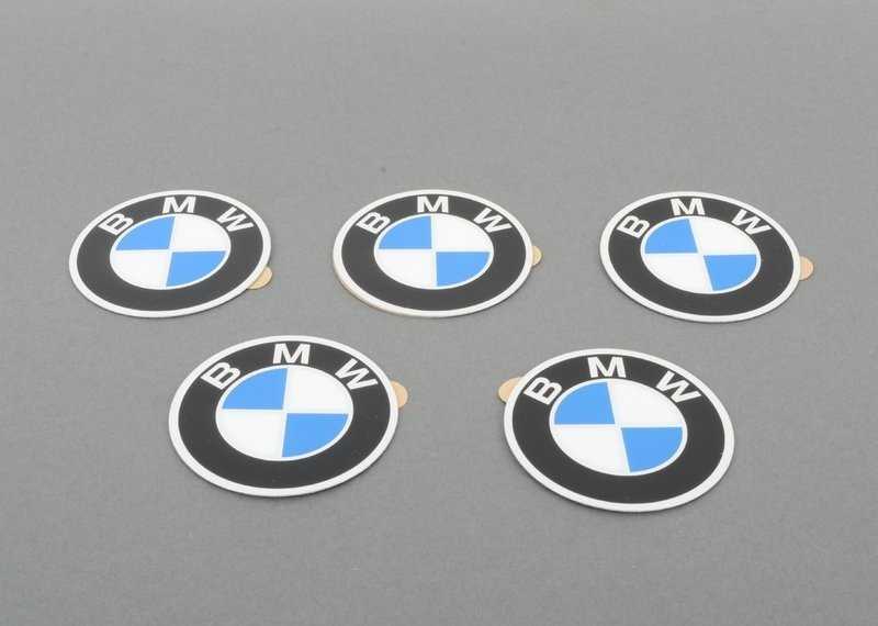 BMW E12 ratų dangtelio emblema Originali 36131181106