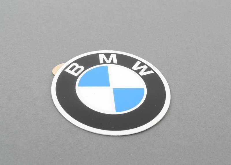 BMW E12 ratų dangtelio emblema Originali 36131181106